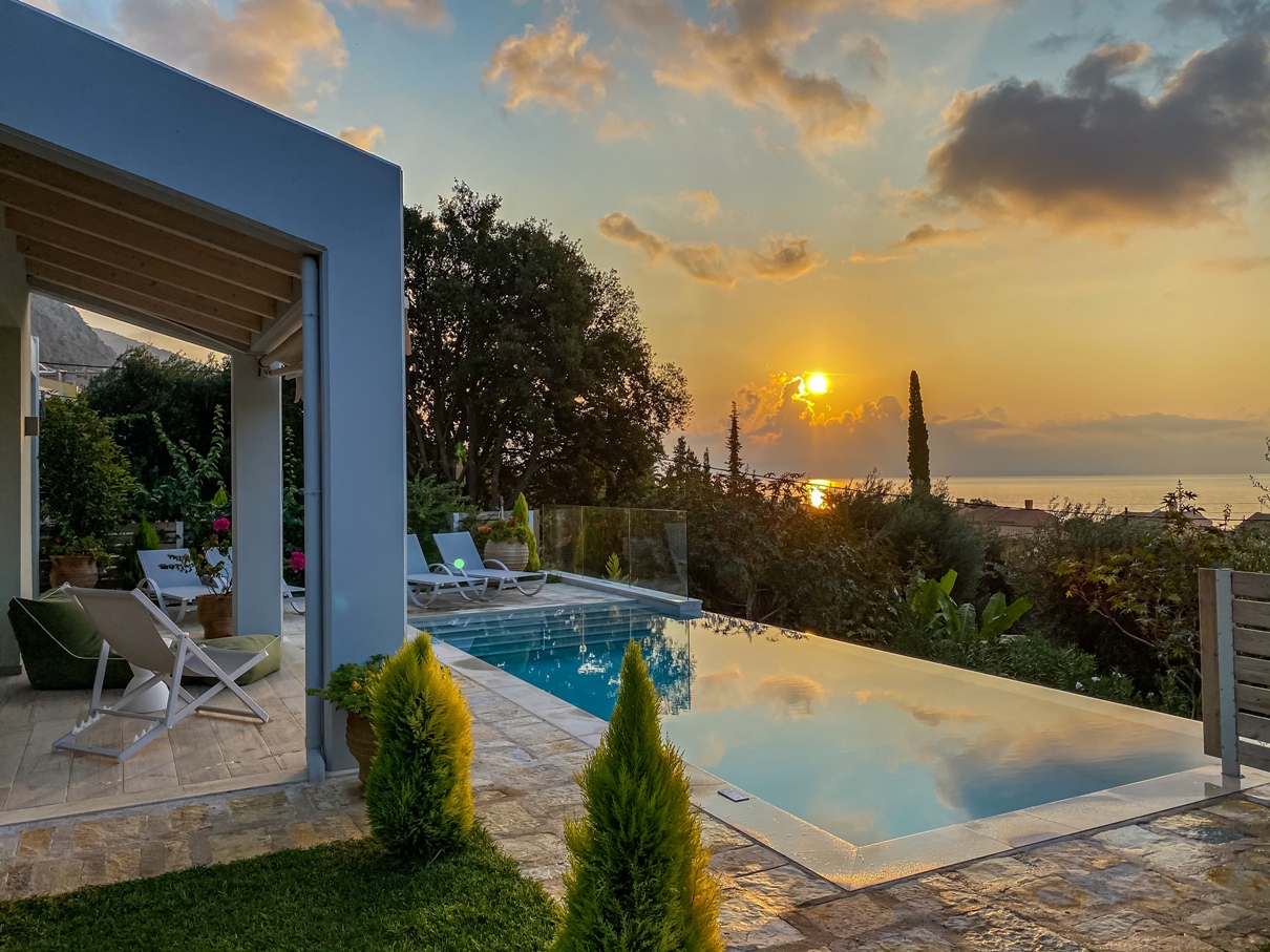 2 bedroom prestige pool villas